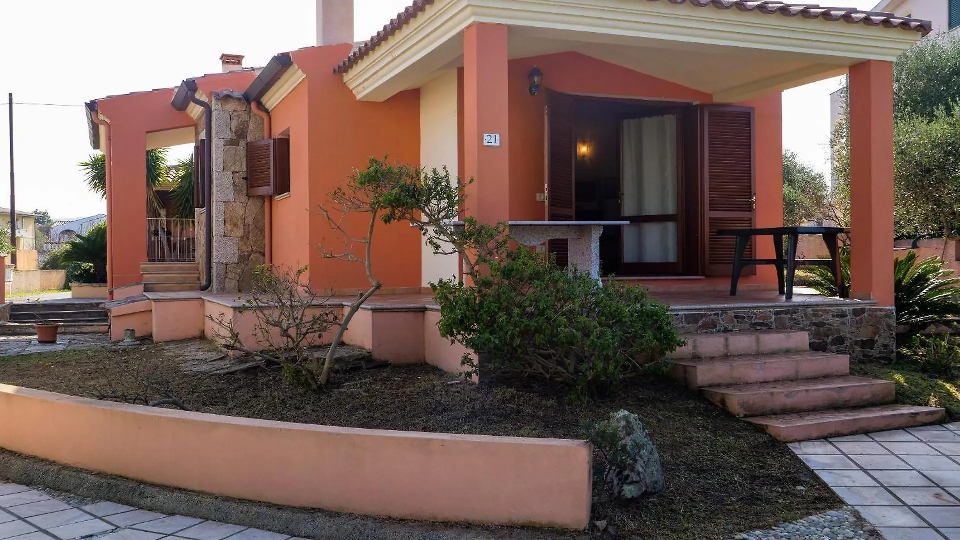 Villetta spiaggia a piedi BudoniAffitti