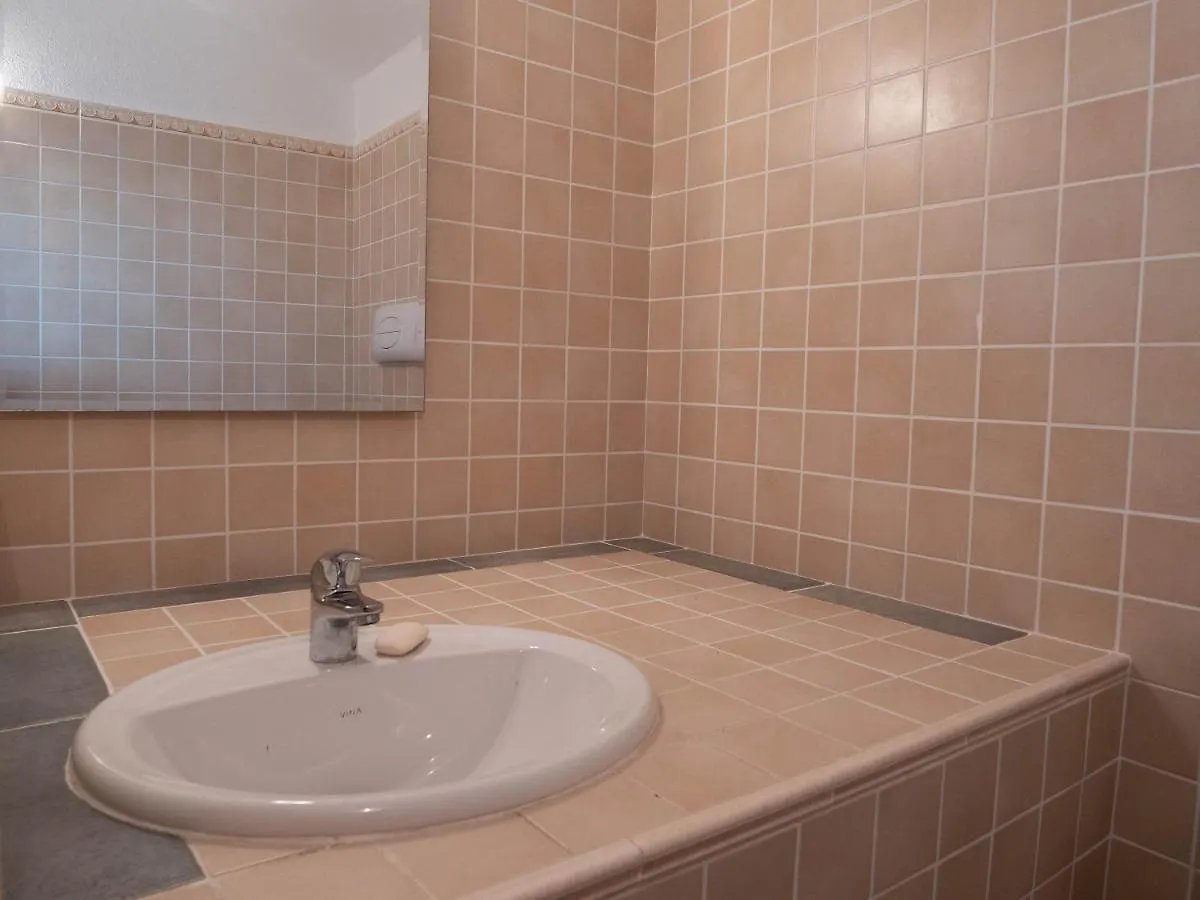 Apartment Villetta Spiaggia A Piedi Budoniaffitti Italy