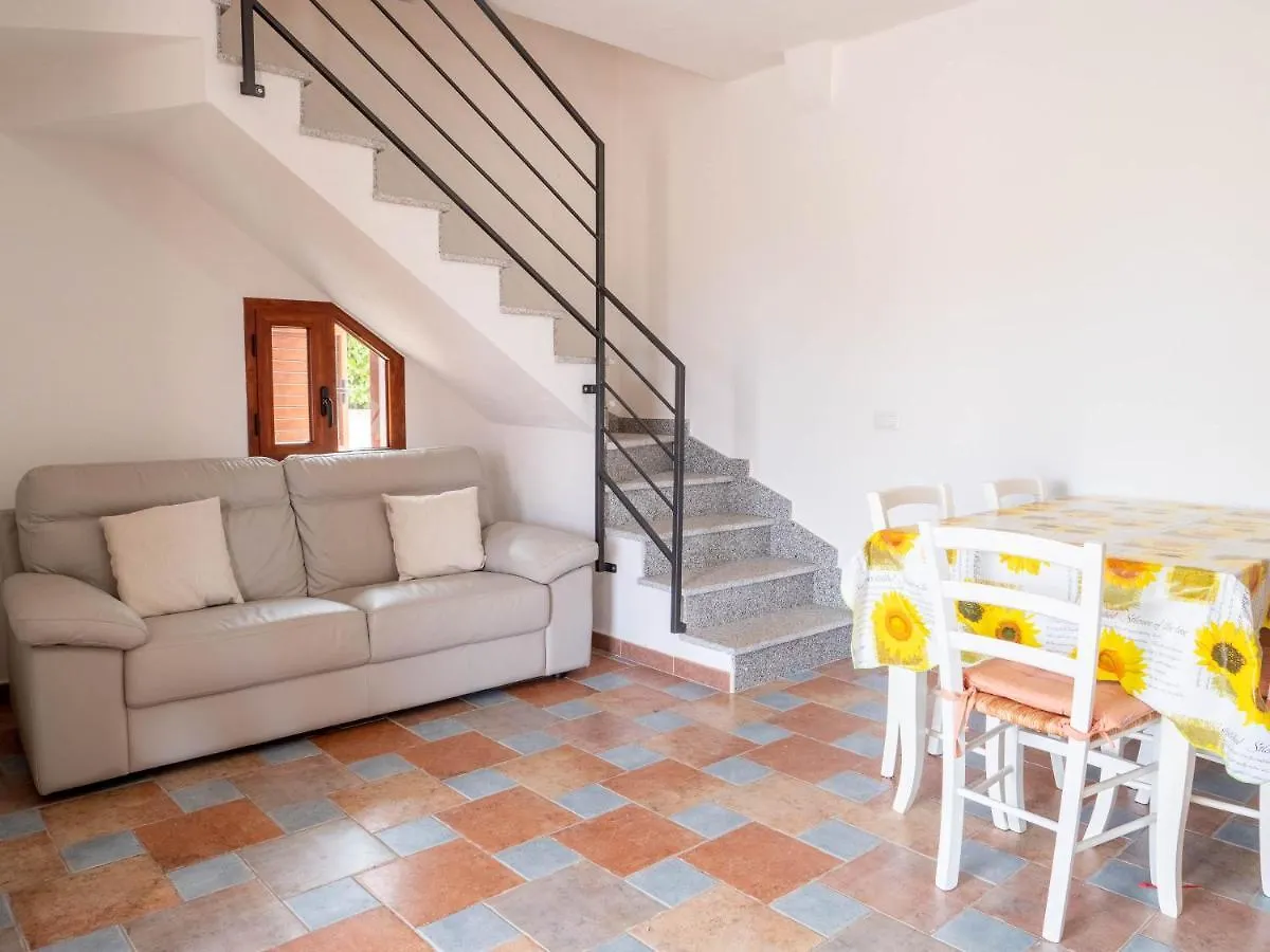 Apartment Villetta Spiaggia A Piedi Budoniaffitti