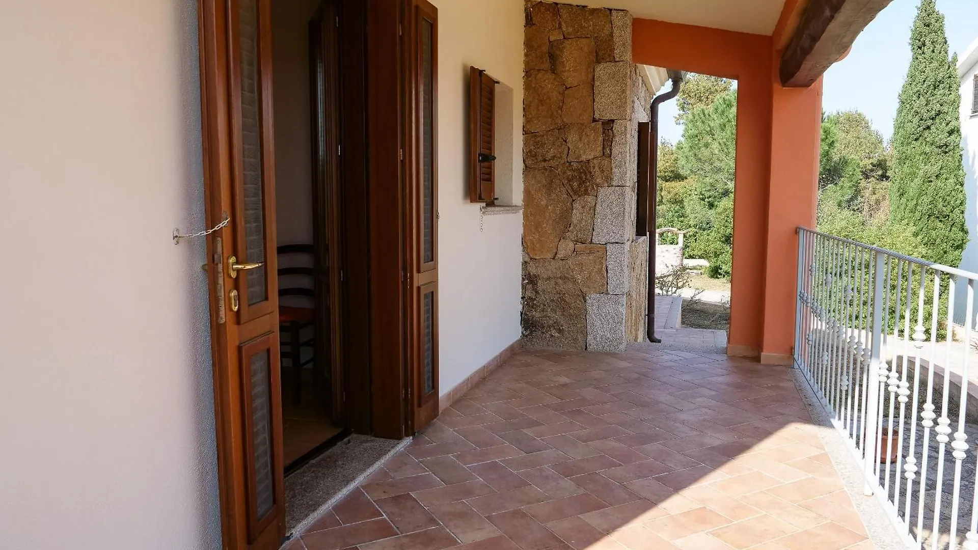 Apartment Villetta Spiaggia A Piedi Budoniaffitti Italy